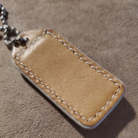 2" COACH LEATHER HANG TAG - Picture 3 of 4
